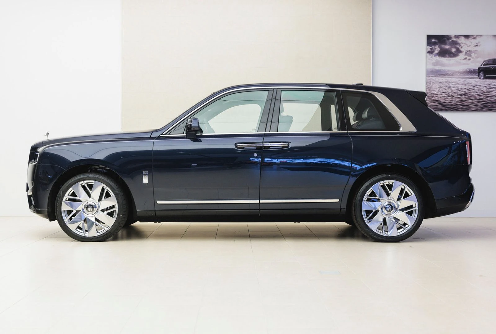 Rolls-Royce Cullinan FACELIFT - изображение 4