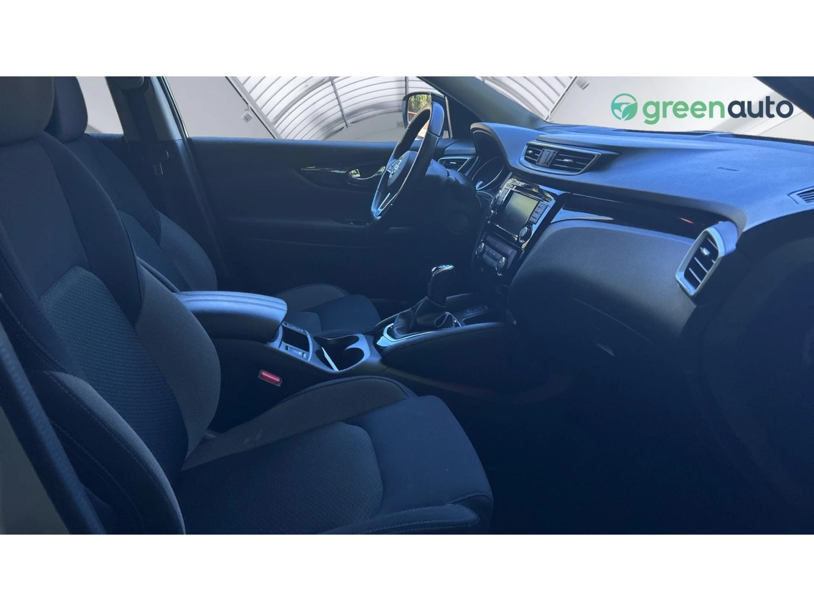 Nissan Qashqai N-Connecta Plus 1.3 DCT , Месечна вноска от 520 лв - изображение 9