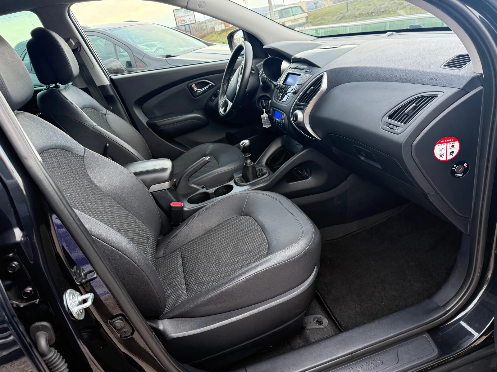 Hyundai IX35 2.0CRDi, 184кс, 2WD - изображение 10