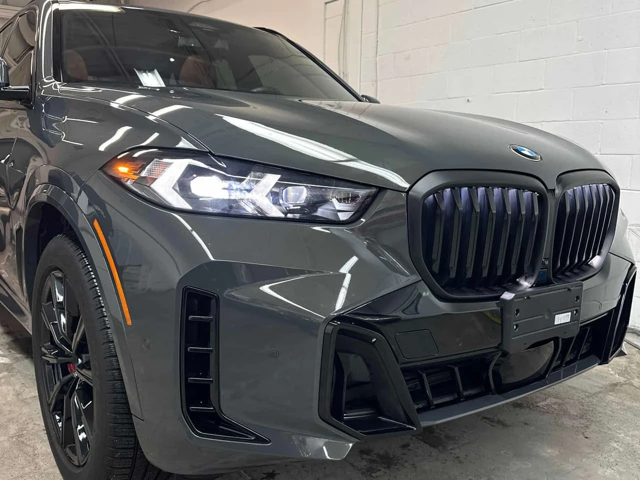 BMW X5 * xDrive40i * ДИСТРОНИК * 360 * H/K * PANO, снимка 14 - Автомобили и джипове - 53918071