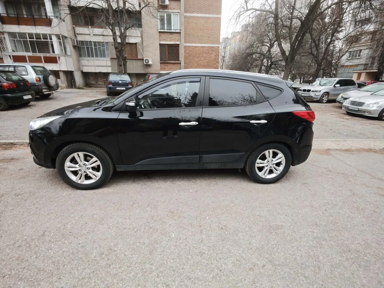 Hyundai IX35, снимка 2 - Автомобили и джипове - 54006811