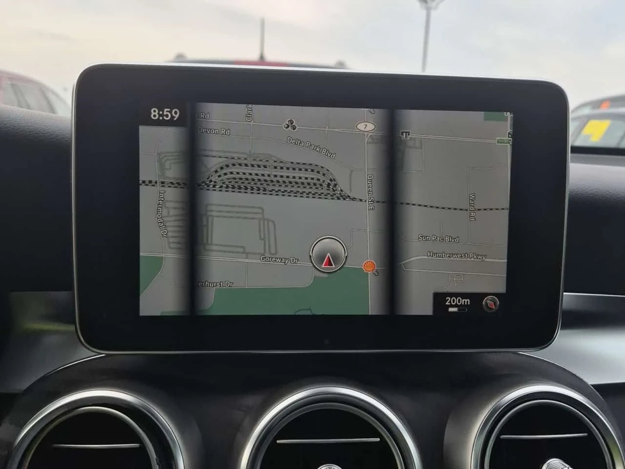 Mercedes-Benz GLC 300 PANORAMA| 2 КЛЮЧА| LANE ASSIST| CARFAX, снимка 11 - Автомобили и джипове - 54228171