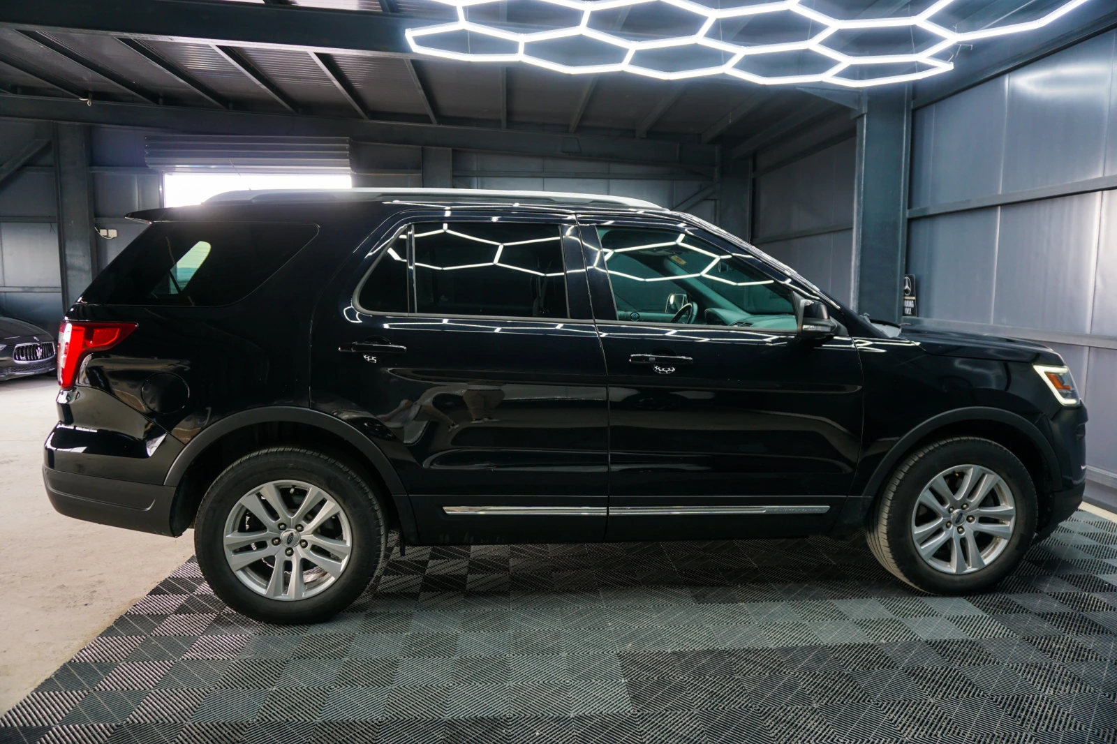 Ford Explorer XLT * НАЛИЧЕН В БЪЛГАРИЯ* , снимка 3 - Автомобили и джипове - 54228630