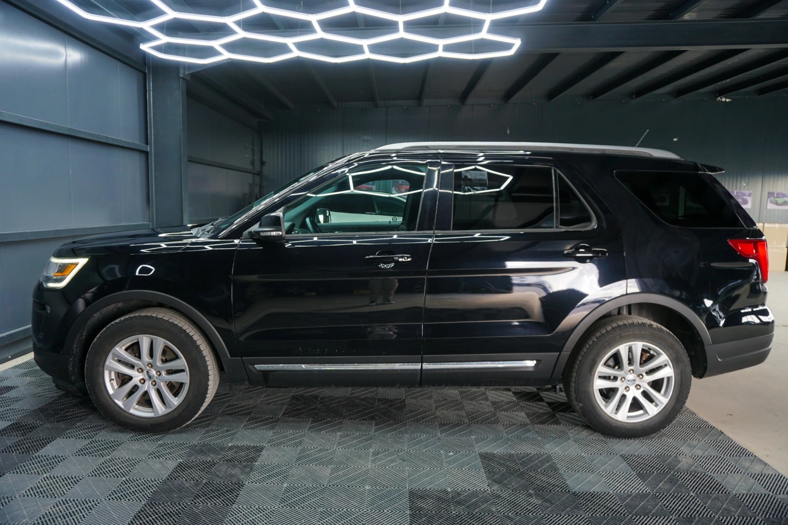 Ford Explorer XLT * НАЛИЧЕН В БЪЛГАРИЯ* , снимка 4 - Автомобили и джипове - 54228630