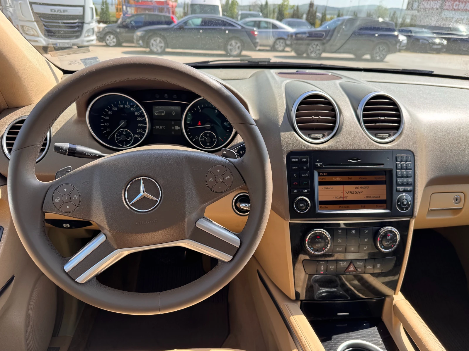 Mercedes-Benz ML 320 / Facelift / Печка / Парктроници /  , снимка 11 - Автомобили и джипове - 54474734