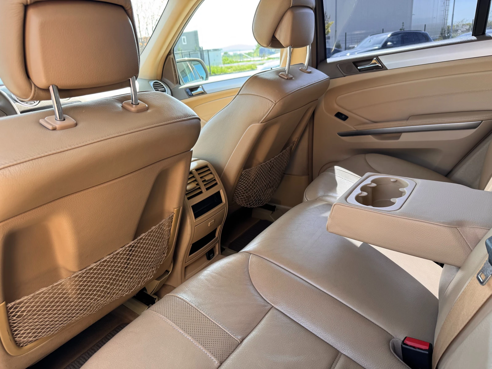 Mercedes-Benz ML 320 / Facelift / Печка / Парктроници /  , снимка 13 - Автомобили и джипове - 54474734