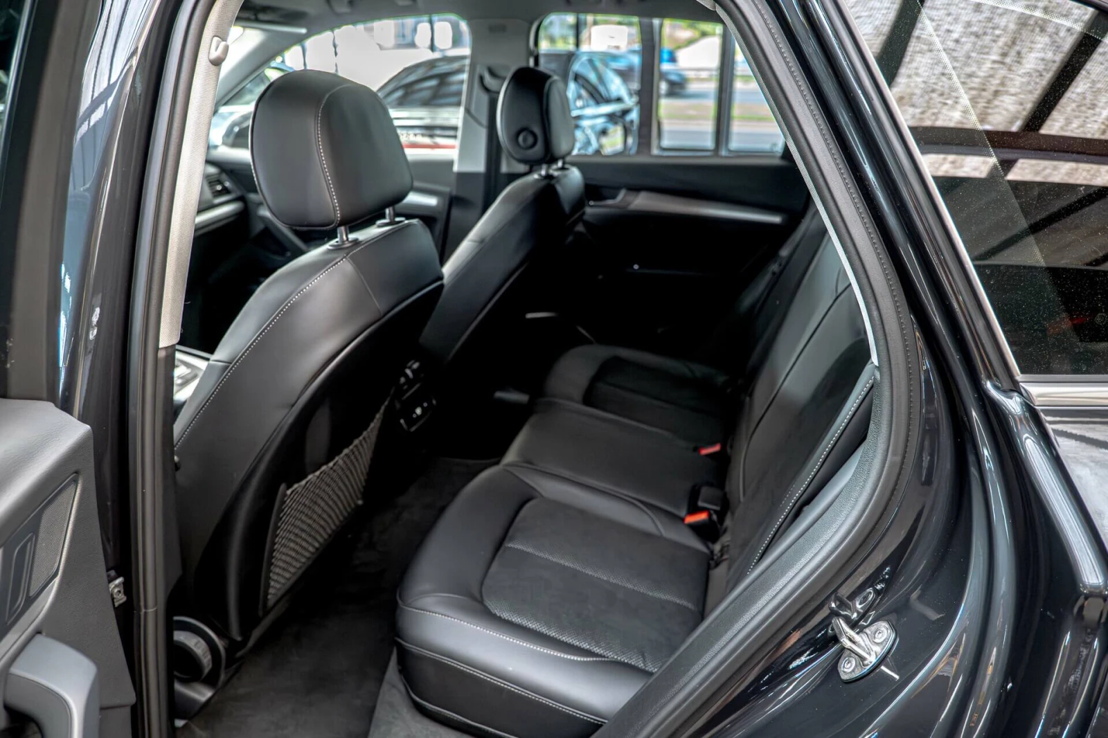 Audi Q5 40TDI/Quattro/Advanced/Distronic/Lane Assist/Камер, снимка 8 - Автомобили и джипове - 54704369