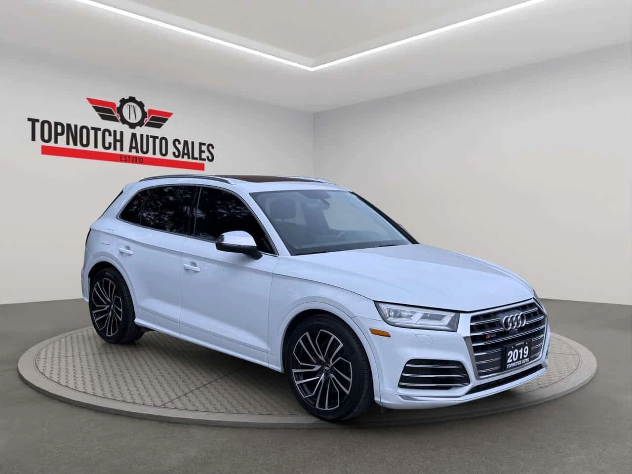 Audi SQ5 * CARFAX * ЦЕНА ДО БГ, снимка 4 - Автомобили и джипове - 54779485