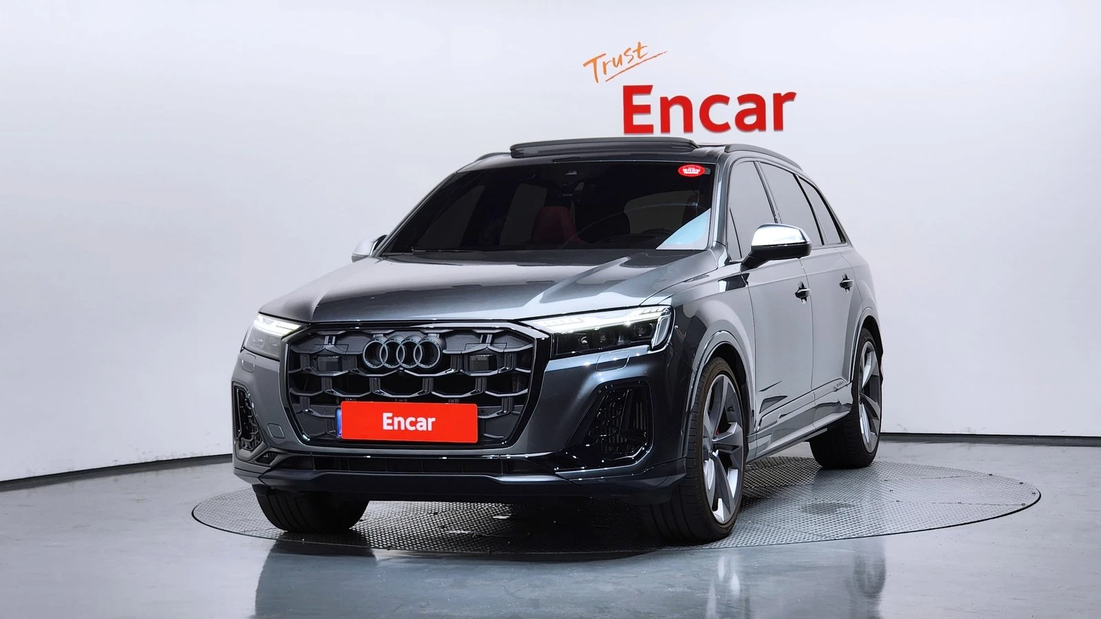Audi SQ7 ЛЮК* МАСАЖ* HUD* 360* KEYLESS* КРАЙНА ЦЕНА, снимка 3 - Автомобили и джипове - 55336568