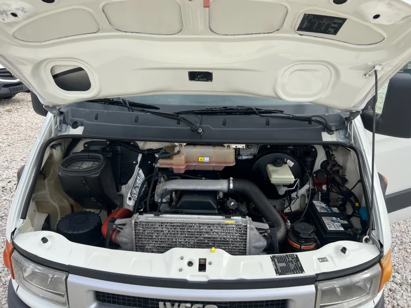 Iveco Daily IVEKO 35C11, снимка 14 - Бусове и автобуси - 52258279