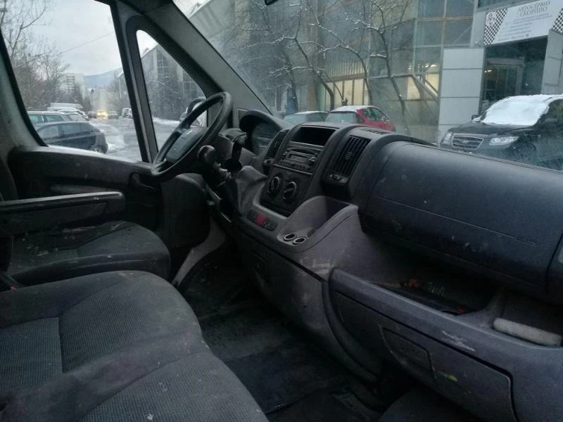 Peugeot Boxer 2.2HDI, снимка 11 - Бусове и автобуси - 37301379