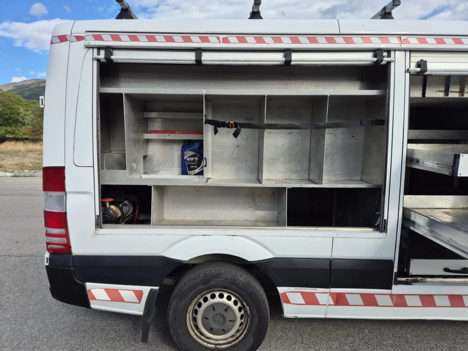 Mercedes-Benz Sprinter 316 Мобилен сервиз, снимка 11 - Бусове и автобуси - 56199654