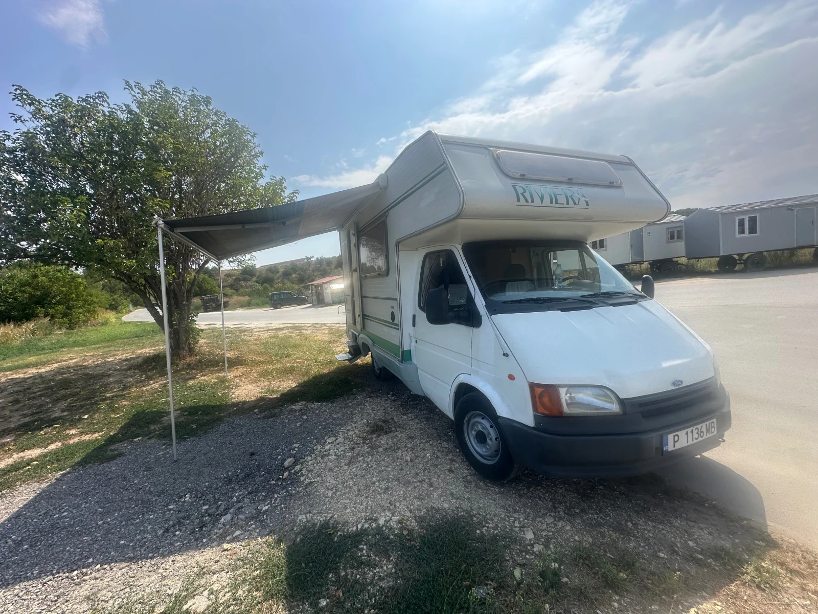 Кемпер Ford Transit, снимка 2 - Каравани и кемпери - 55778345