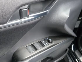 Toyota Camry  2.5 Le Hybrid, снимка 16