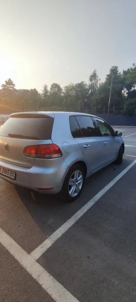 VW Golf 1.6 Bifuel NAVI | Mobile.bg    4