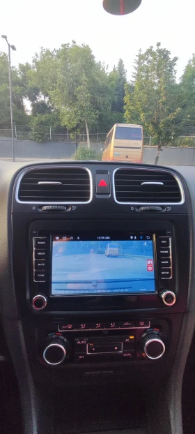 VW Golf 1.6 Bifuel NAVI | Mobile.bg    9