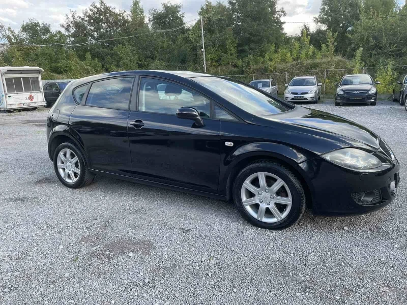 Seat Leon 1.6i, снимка 5 - Автомобили и джипове - 38088454