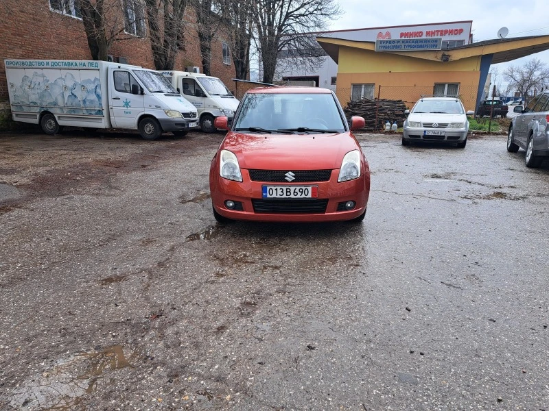 Suzuki Swift 1.3 I 4X4, снимка 8 - Автомобили и джипове - 44774535