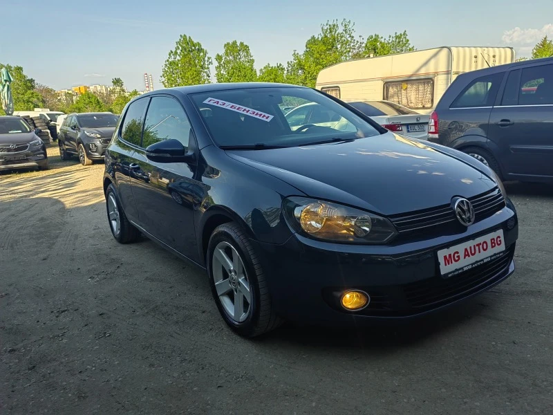 VW Golf 1.6i газ/бензин, снимка 2 - Автомобили и джипове - 45240263