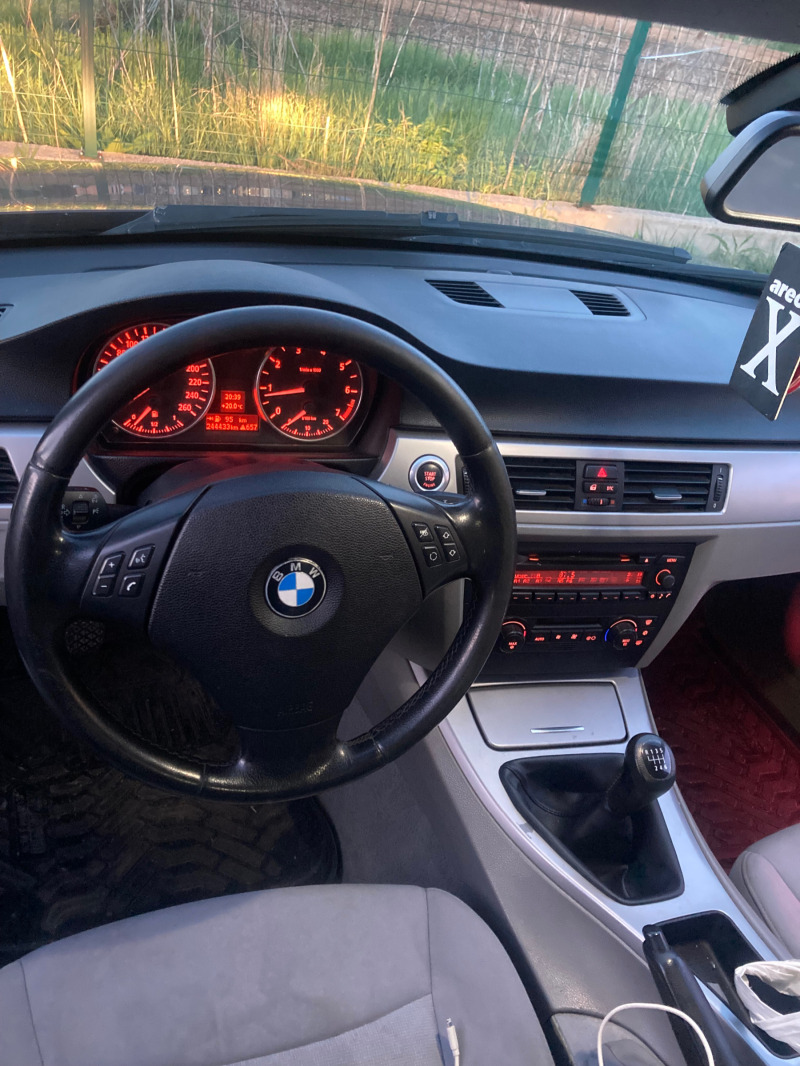 BMW 318 E90, снимка 10 - Автомобили и джипове - 46300247