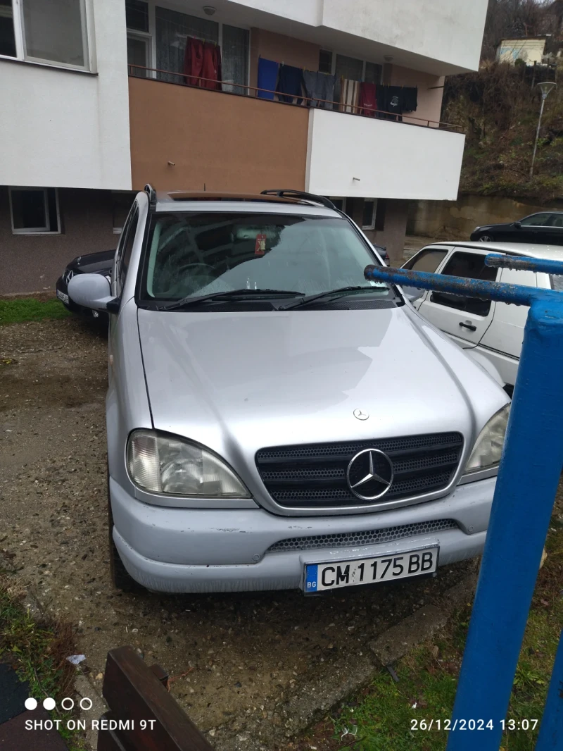 Mercedes-Benz ML 270, снимка 2 - Автомобили и джипове - 48474720