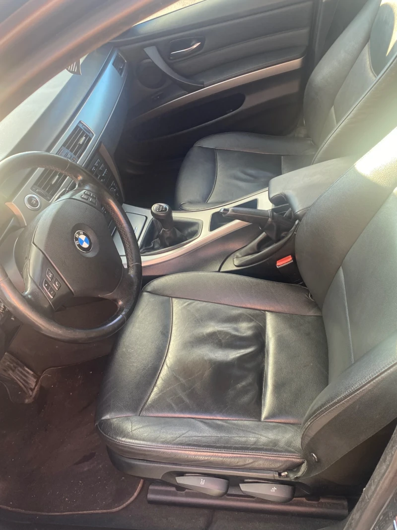 BMW 320, снимка 11 - Автомобили и джипове - 48656978