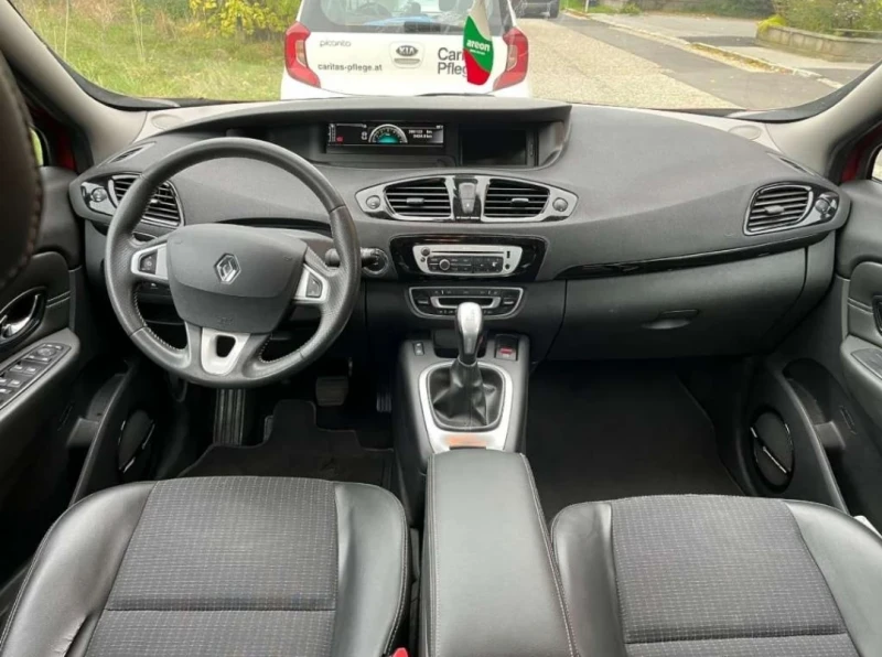 Renault Scenic 1.5DCI, снимка 7 - Автомобили и джипове - 49346076