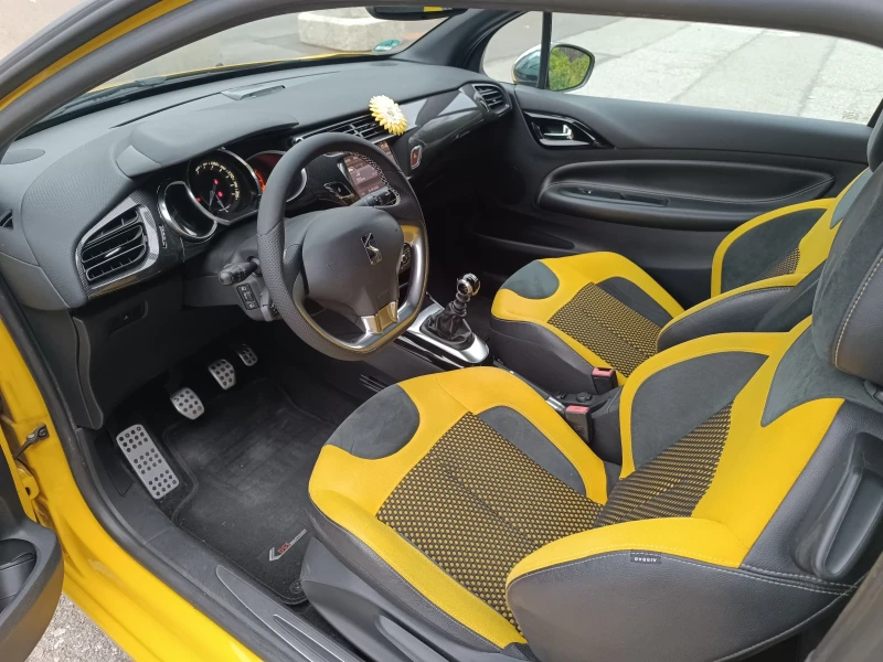 Citroen DS3 1.6 turbo, снимка 9 - Автомобили и джипове - 52262009