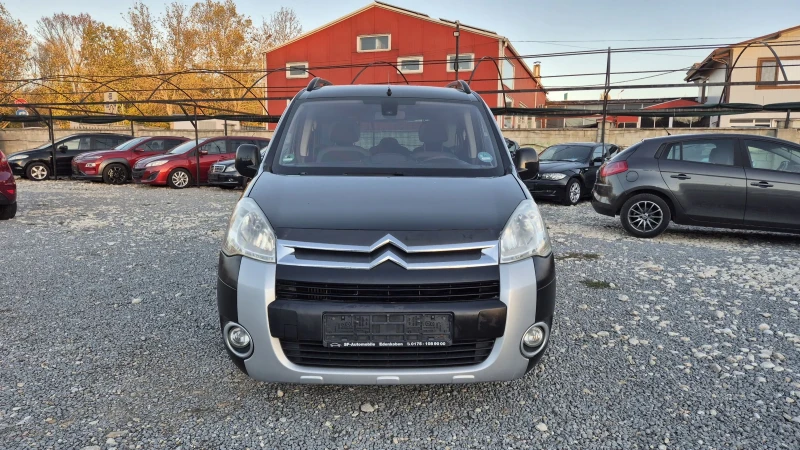 Citroen Berlingo 1.6HDI NAVI, снимка 4 - Автомобили и джипове - 52253792