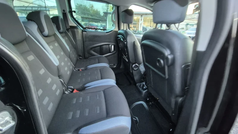 Citroen Berlingo 1.6HDI NAVI, снимка 13 - Автомобили и джипове - 52253792