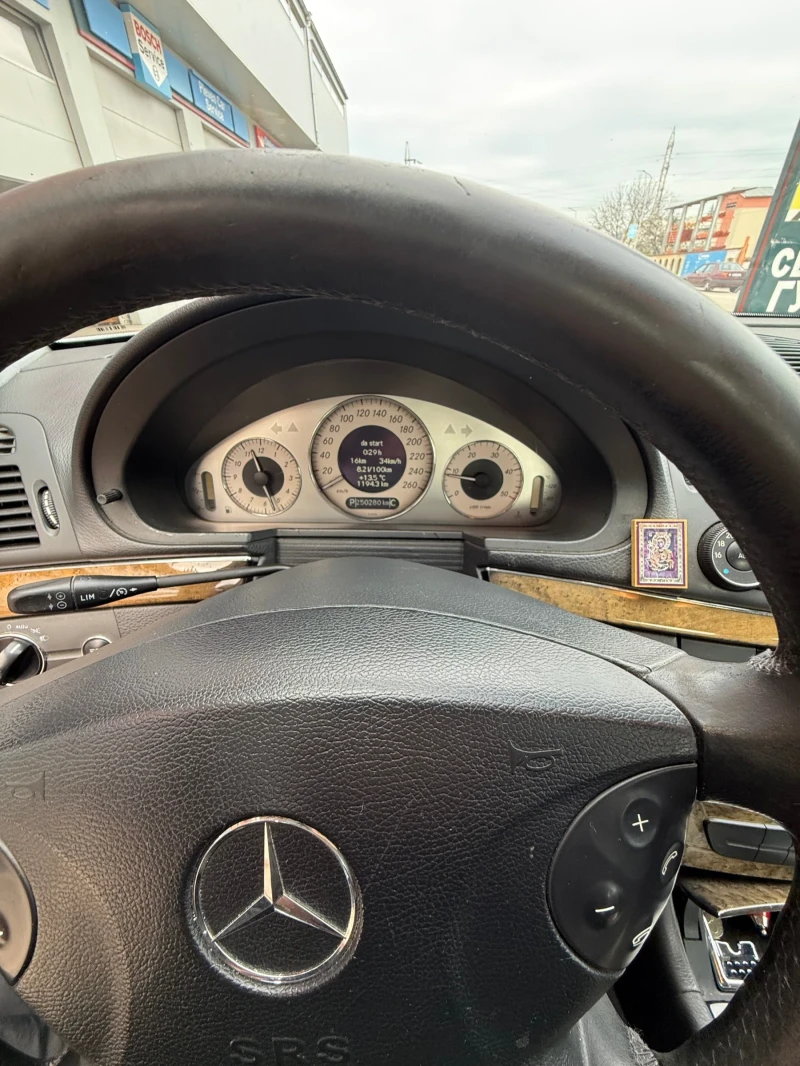 Mercedes-Benz E 270 W211, снимка 6 - Автомобили и джипове - 52738864