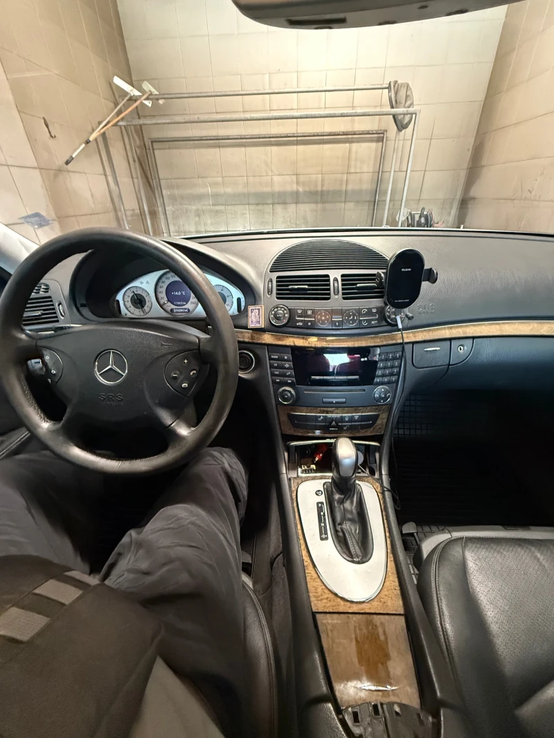 Mercedes-Benz E 270 W211, снимка 8 - Автомобили и джипове - 52738864