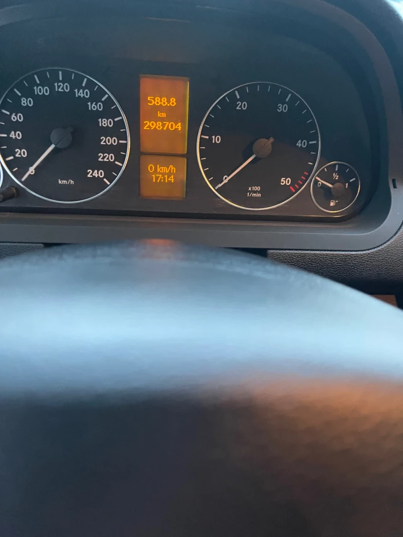 Mercedes-Benz A 180, снимка 12 - Автомобили и джипове - 53167895