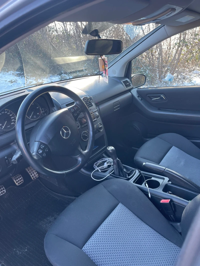 Mercedes-Benz A 180, снимка 6 - Автомобили и джипове - 53167895