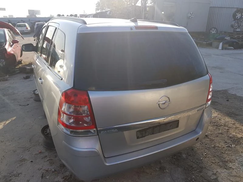 Opel Zafira 1.6 16v eco Z16YNG, снимка 8 - Автомобили и джипове - 1839274