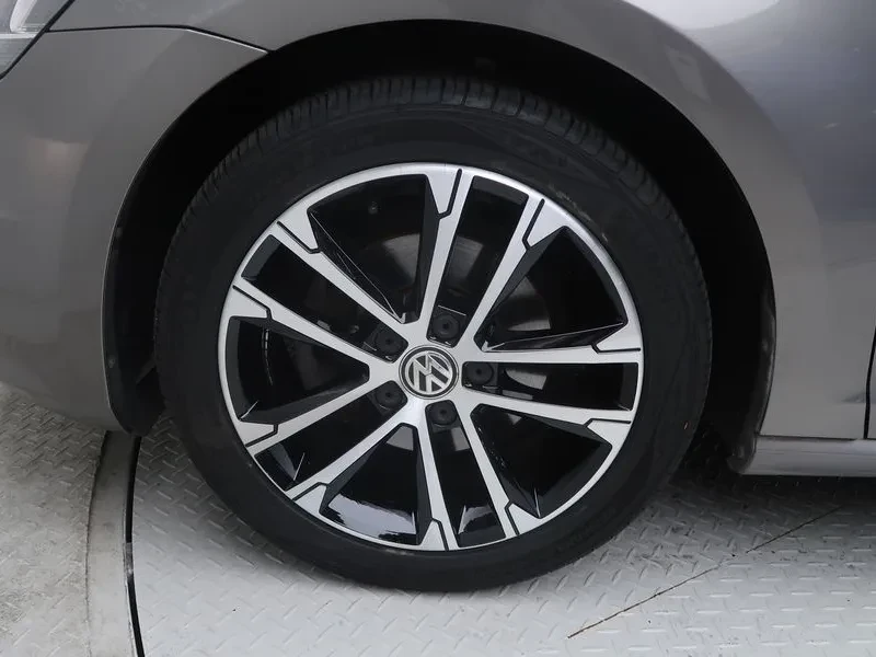 VW Golf 1.4 Tsi Premium, снимка 5 - Автомобили и джипове - 55830279