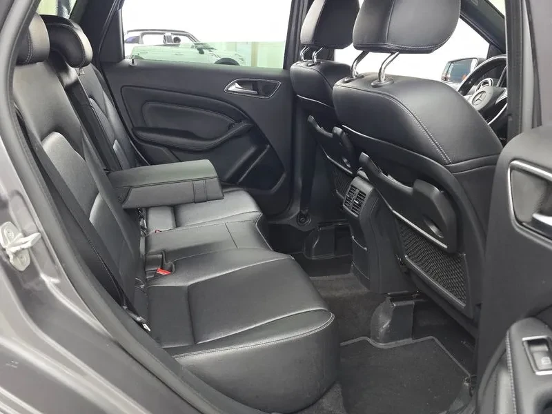 Mercedes-Benz B 200 D, снимка 12 - Автомобили и джипове - 56066908