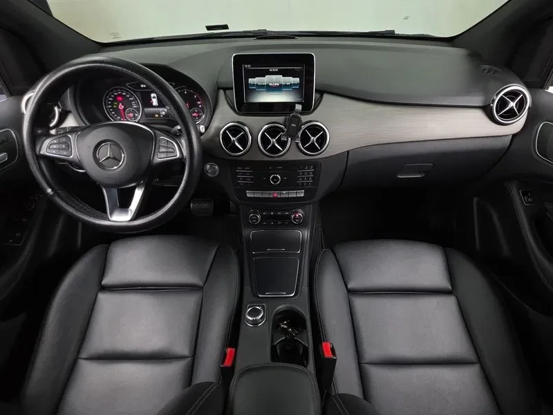 Mercedes-Benz B 200 D, снимка 7 - Автомобили и джипове - 56066908