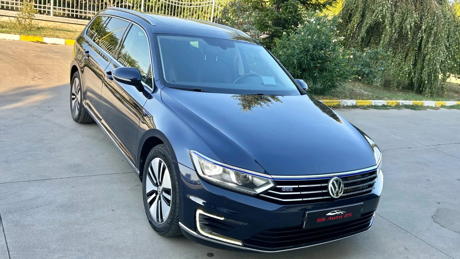 VW Passat Plug-in Hybrid / Панорама / Подгрев /, снимка 1