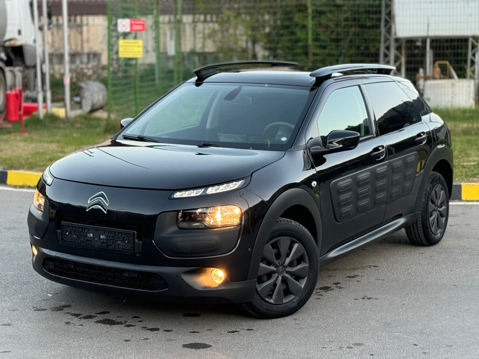 Citroen C4 Cactus 1.6HDI Нави* Панорама* Камера - изображение 8