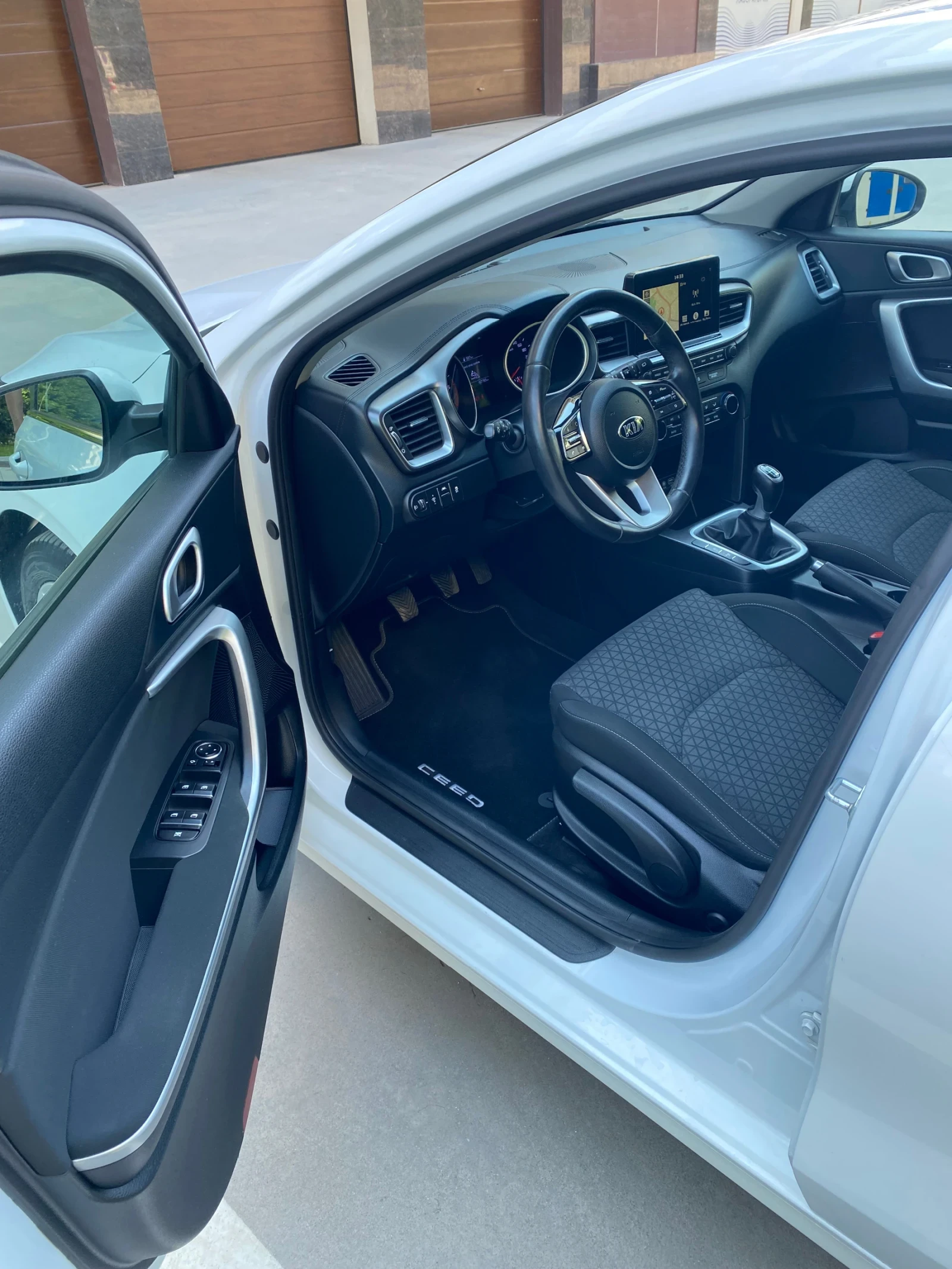 Kia Ceed EXCLUSIVE  - изображение 9