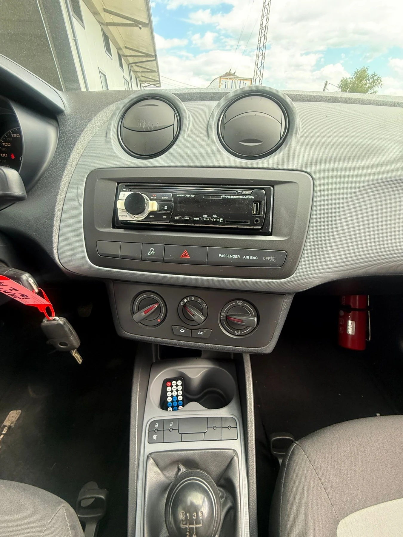 Seat Ibiza 1.2 TDI - изображение 7