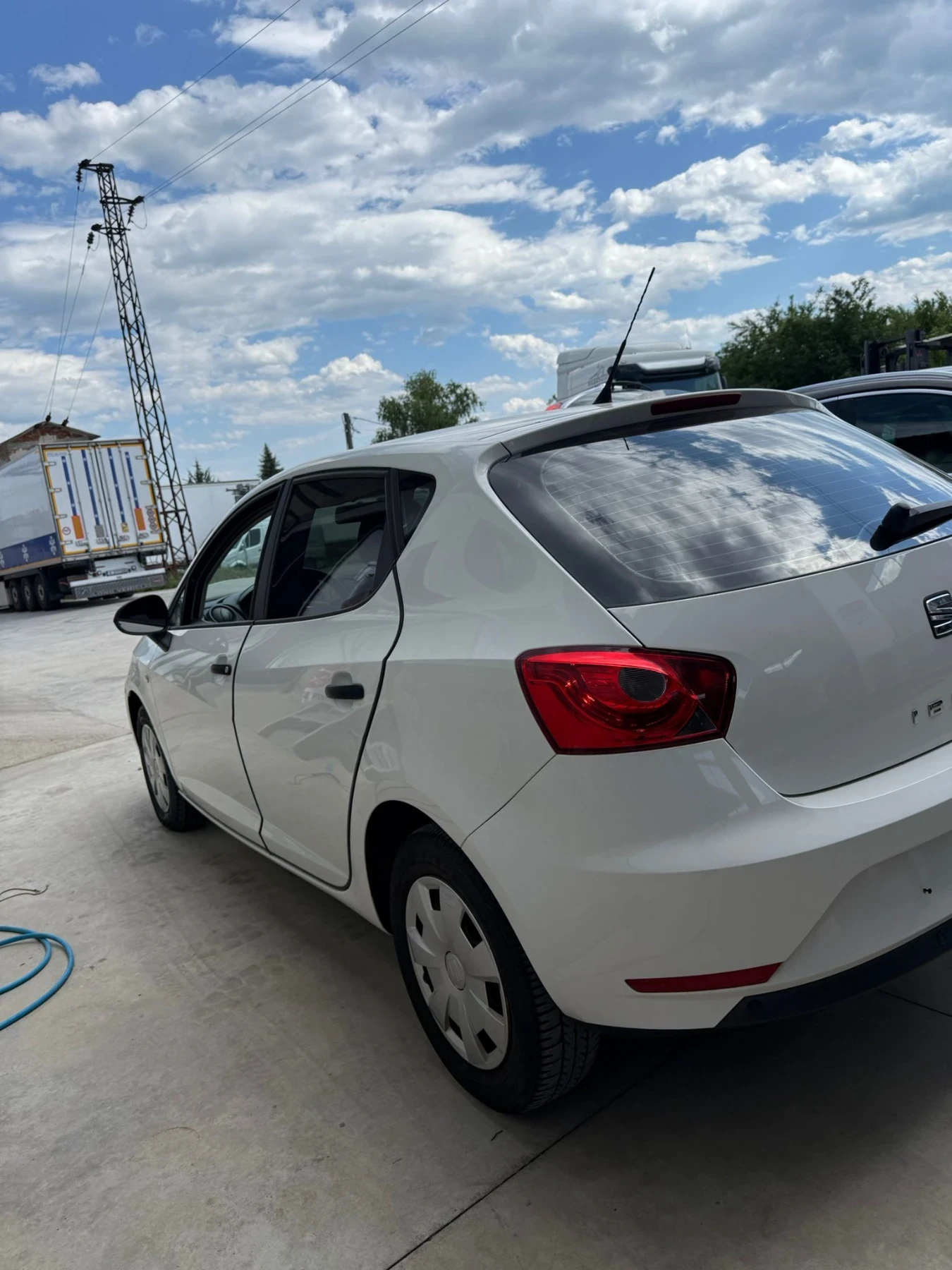 Seat Ibiza 1.2 TDI - изображение 2