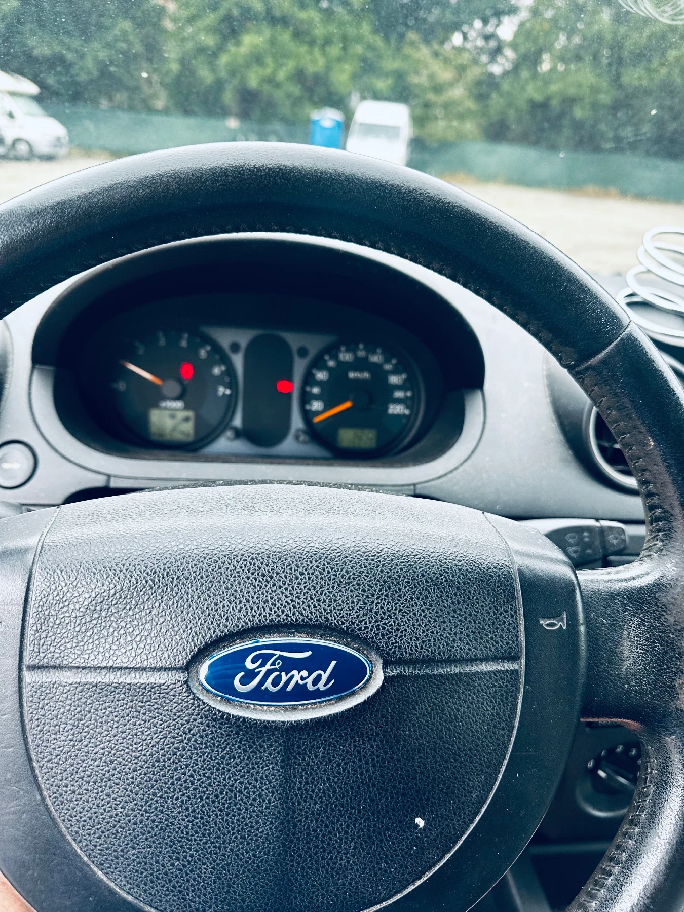 Ford Fiesta 1.4iGhia, Климатик, Нов внос от Германия - изображение 8