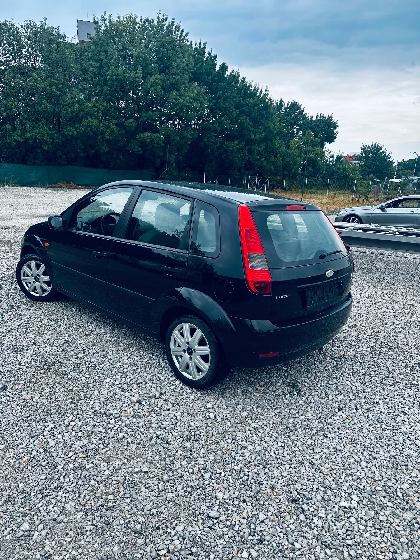 Ford Fiesta 1.4iGhia, Климатик, Нов внос от Германия - изображение 3