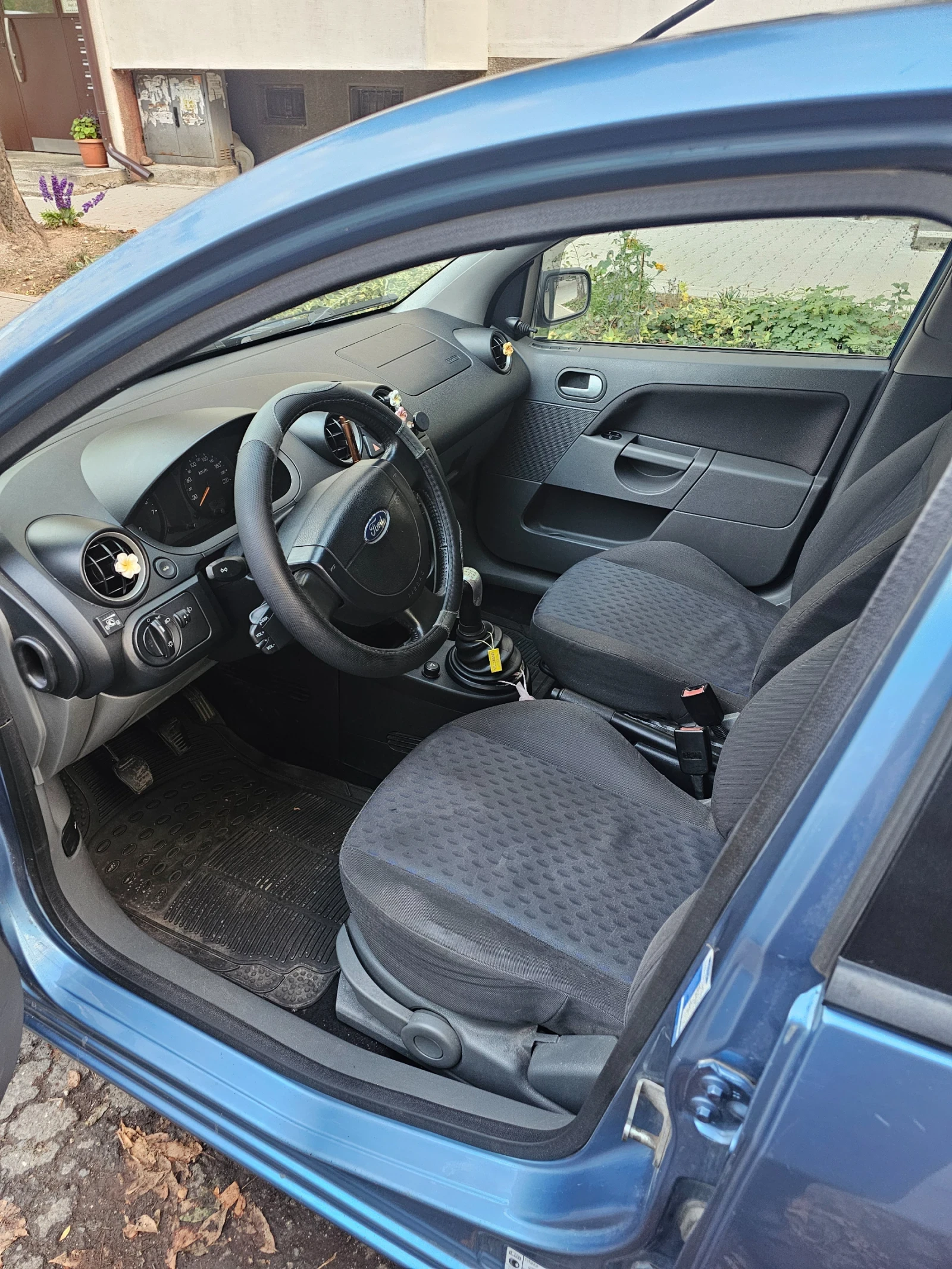 Ford Fiesta  - изображение 7