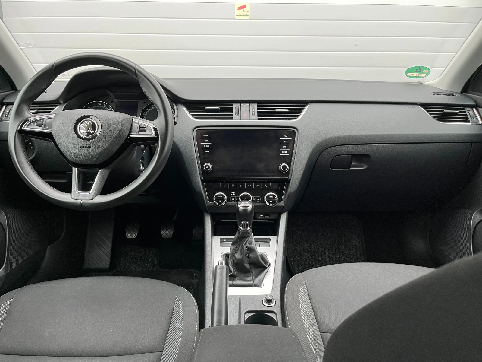 Skoda Octavia 1.6 TDI TUV-Германия - изображение 8