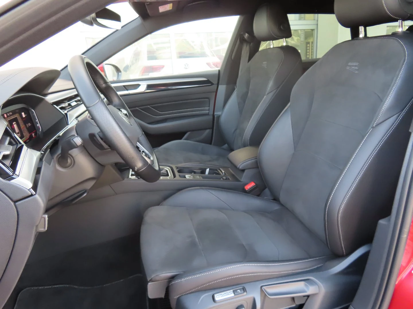 VW Arteon R-Line 2.0 TDI SCR 4MOTION DSG, снимка 5 - Автомобили и джипове - 53899666