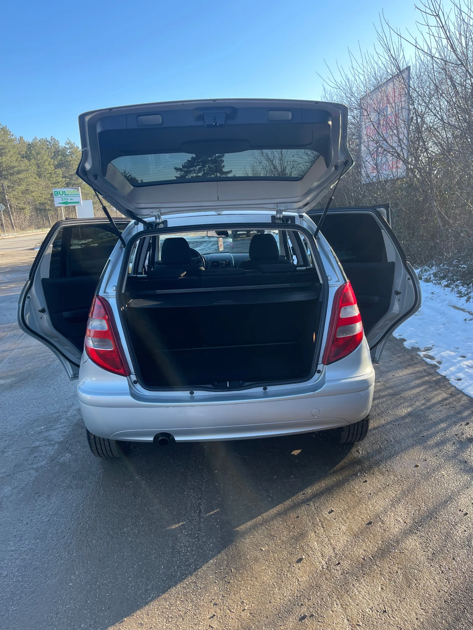 Mercedes-Benz A 180  - изображение 9