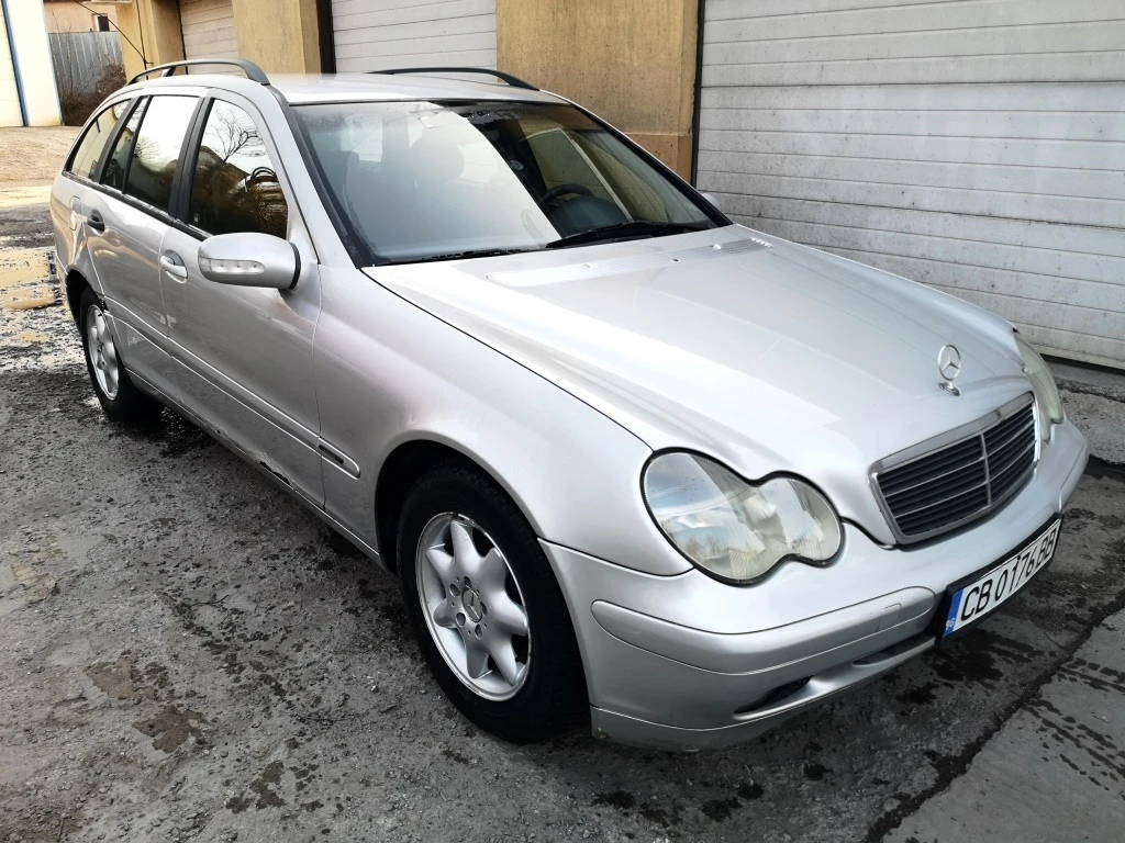 Mercedes-Benz C 200, снимка 4 - Автомобили и джипове - 53811129